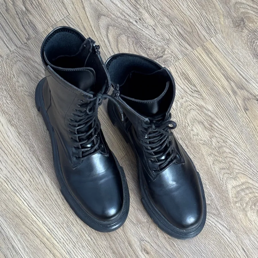 بوت بند دار