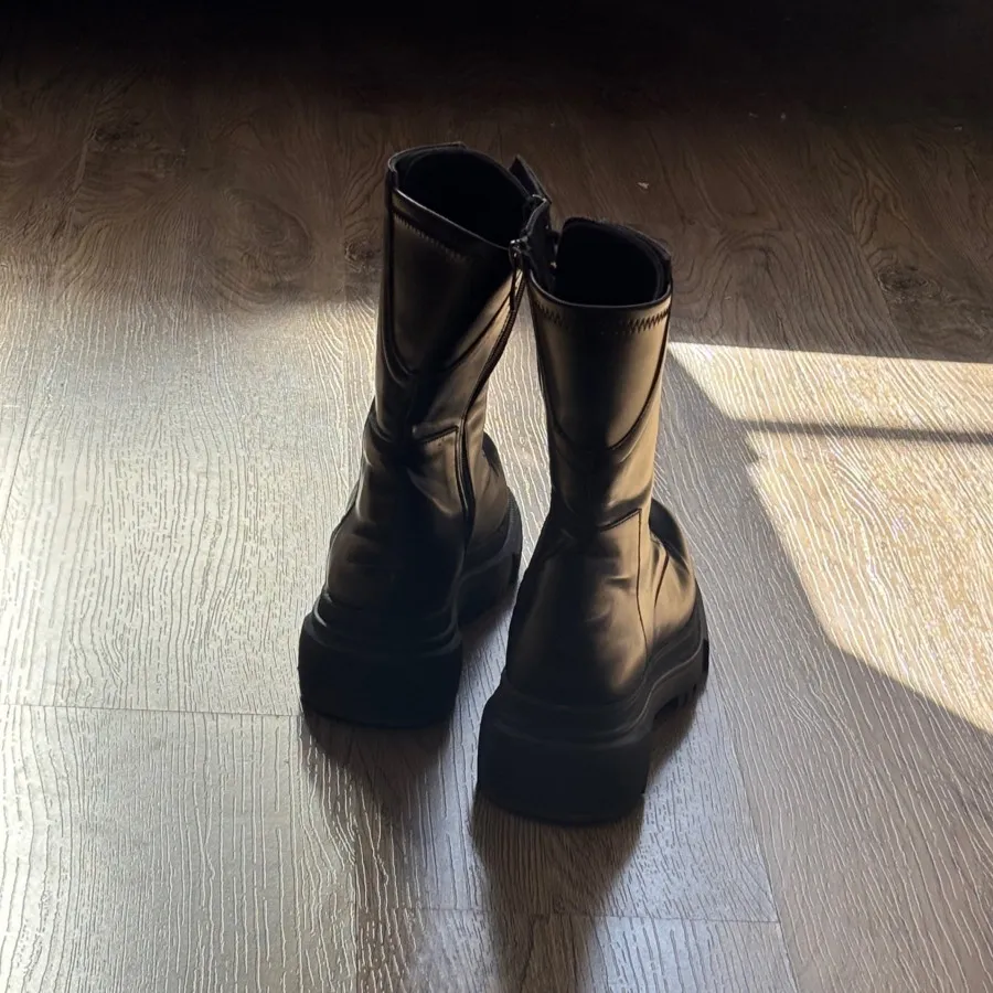 بوت بند دار