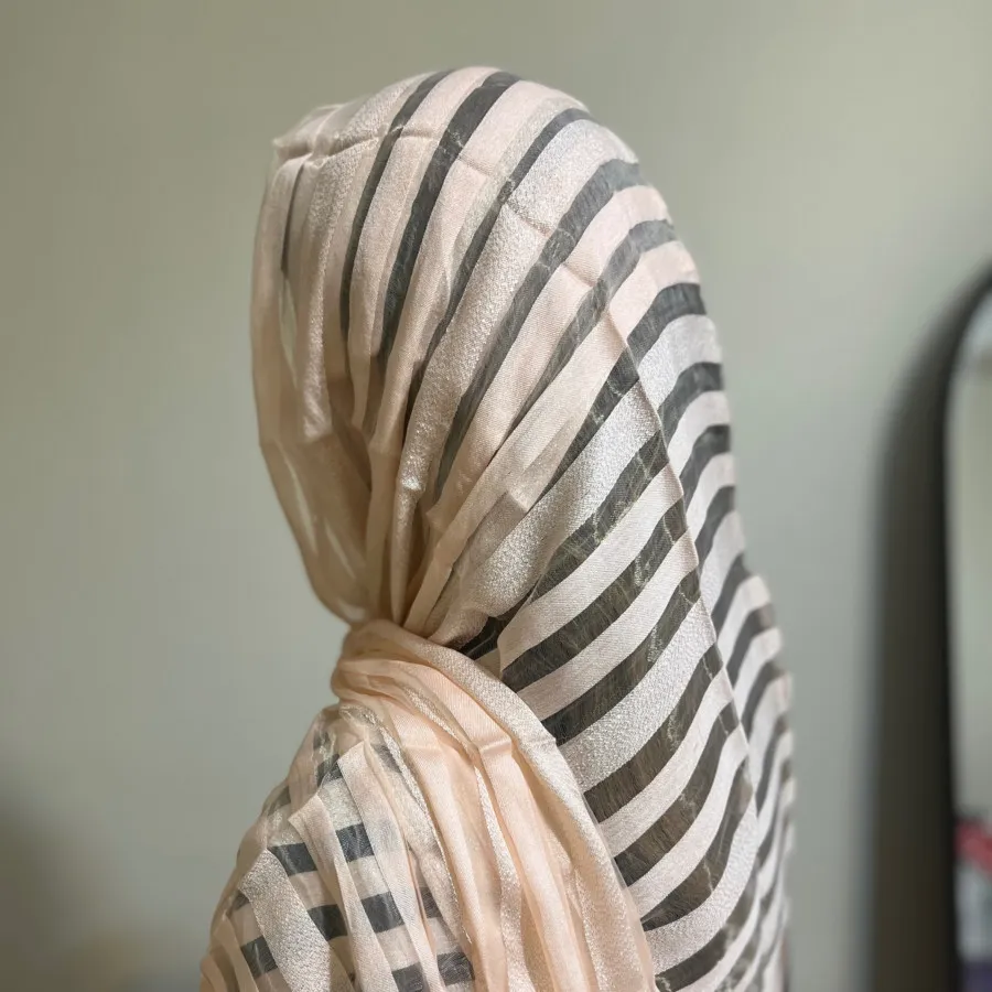 تعدادی شال نو و در حد نو