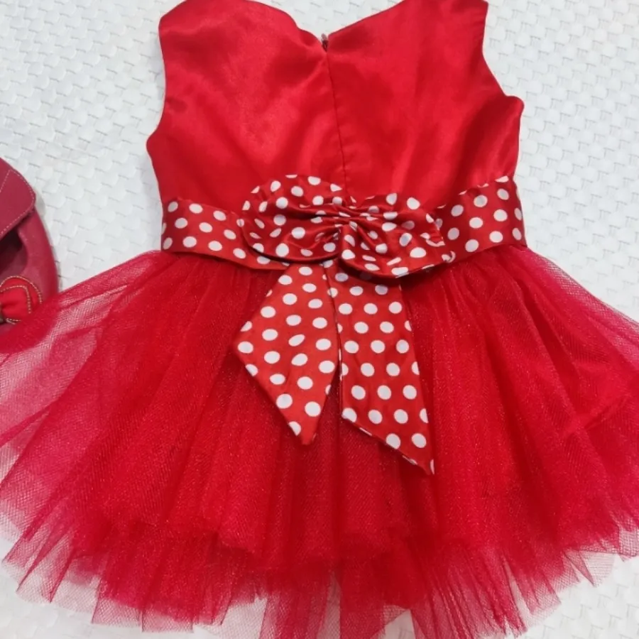 پیراهن دخترانه