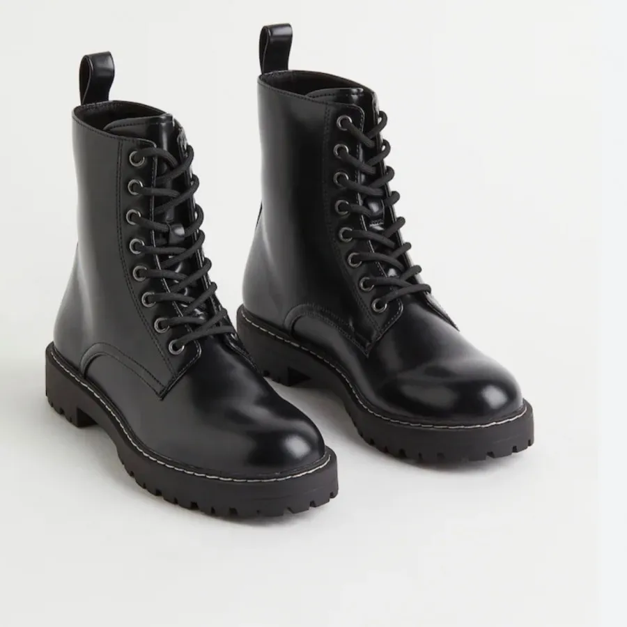 بوت زنانه چرم