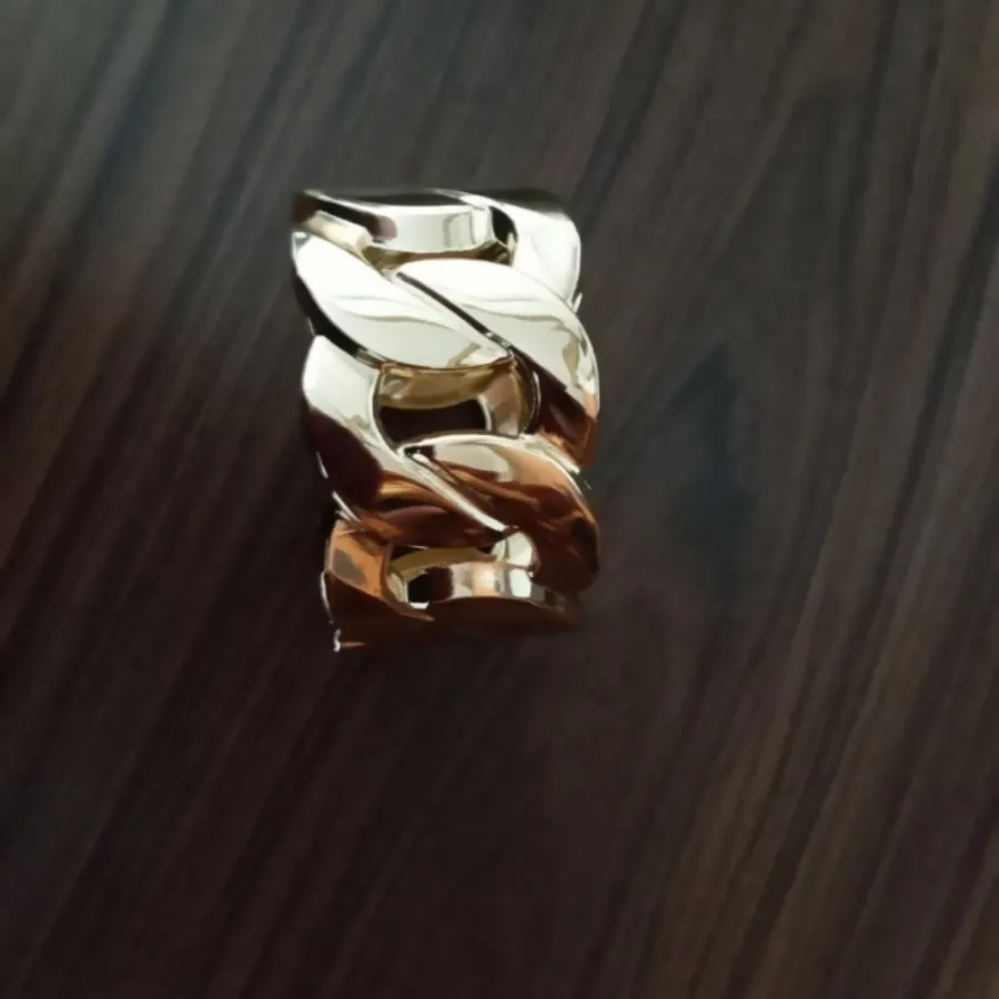 دستبند کارتیر