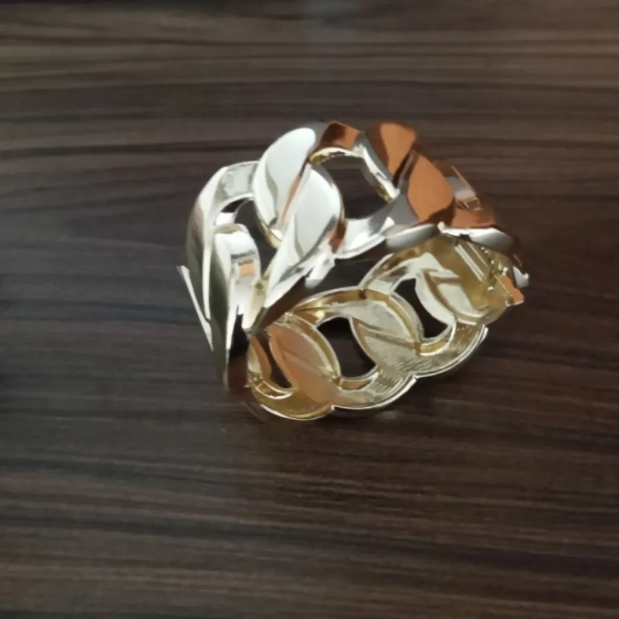 دستبند کارتیر