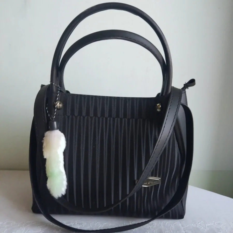 کیف دوشی زنانه