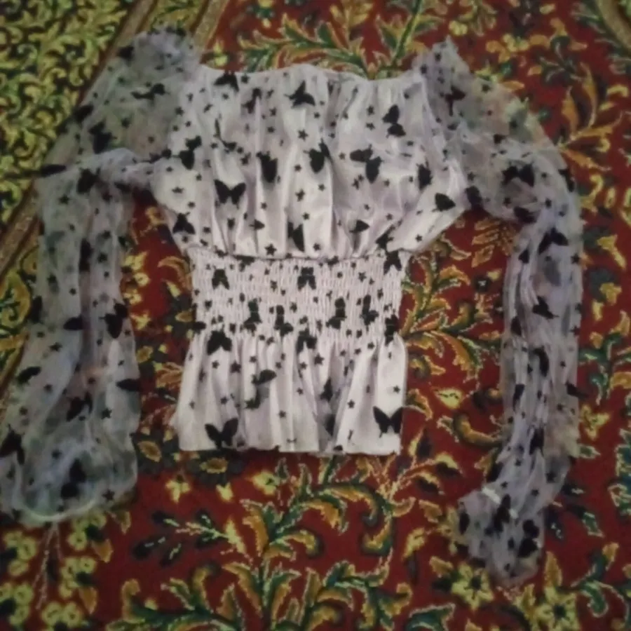 دو عدد لباس دخترانه شومیز