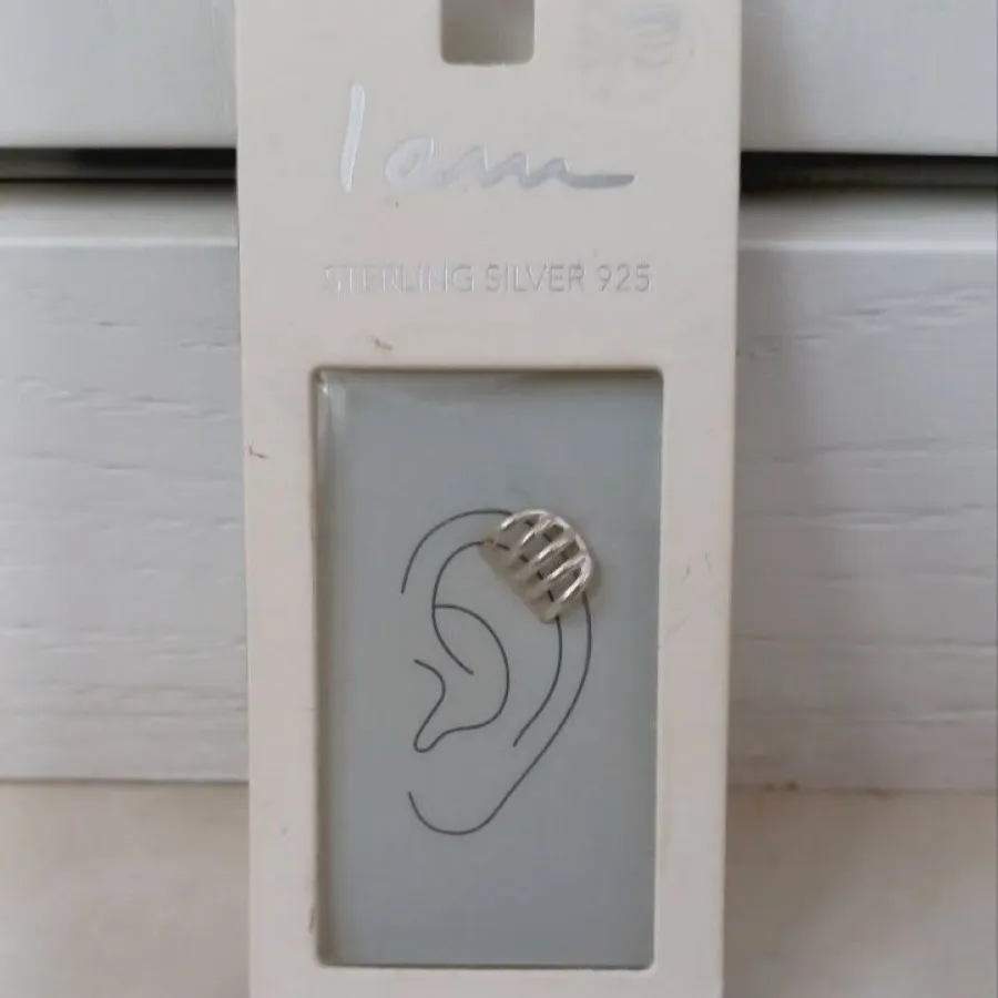 پیرسینگ نقره گوش