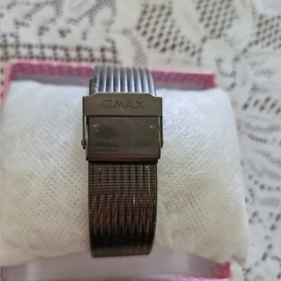 ساعت ژاپنی زنانه