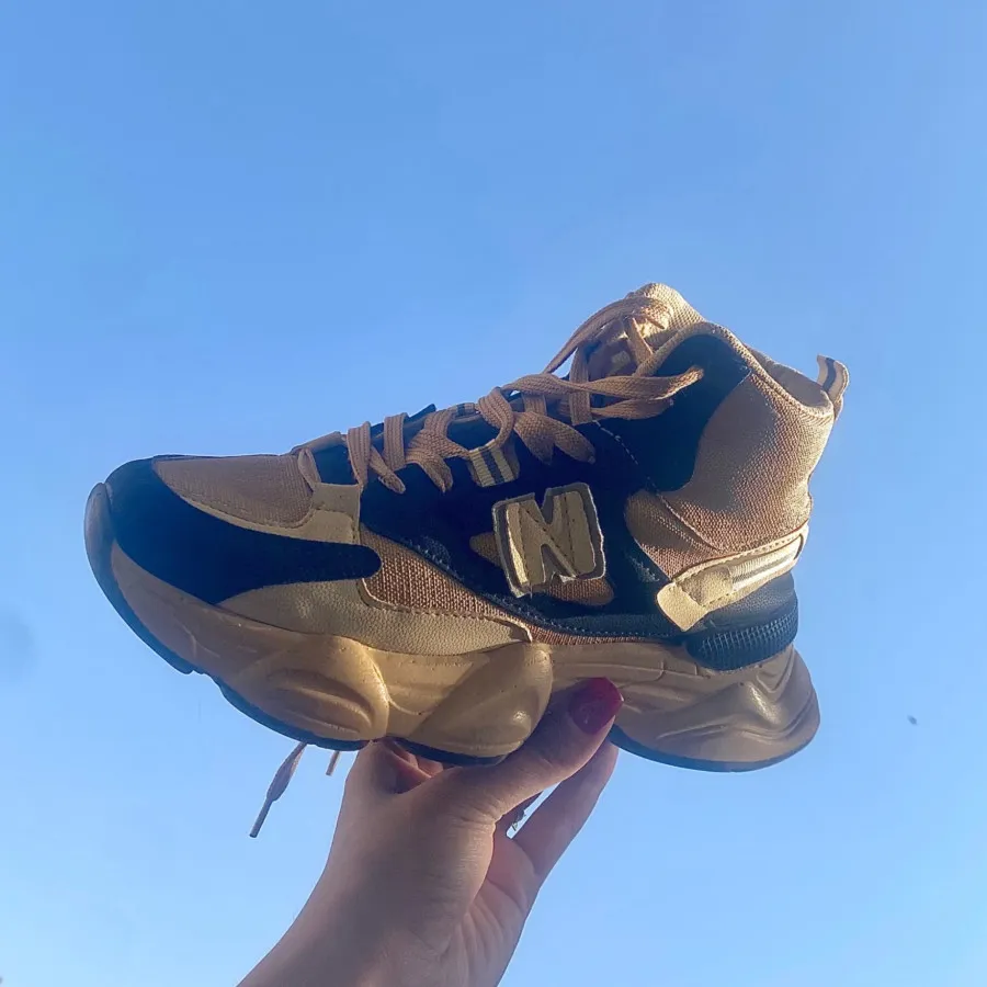 کتونی نیو بالانس