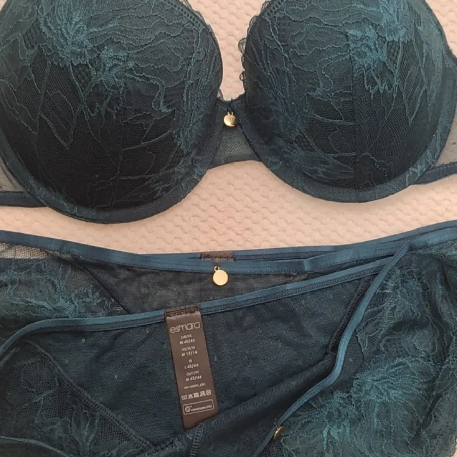 ست سوتین اسفنجی اسمارا