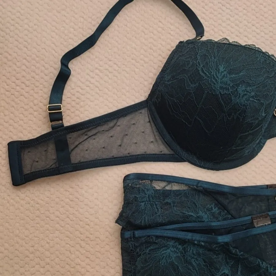 ست سوتین اسفنجی اسمارا