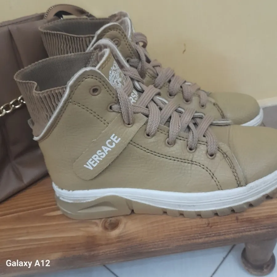 نیم بوت ورساچه