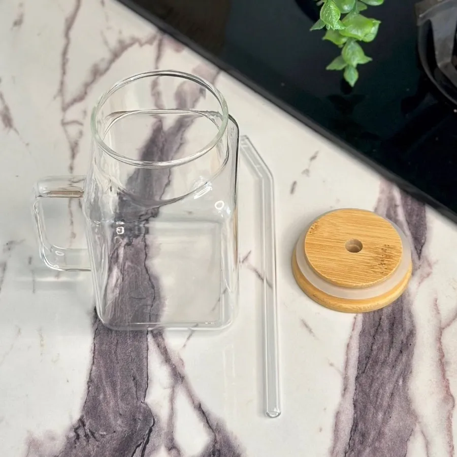 لیوان اسموتی