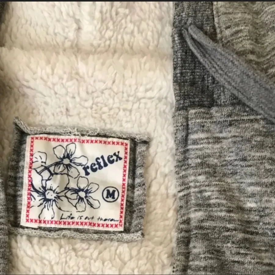 هودی کلاهدار خارجی