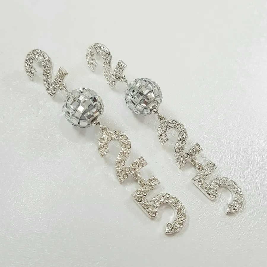 گوشواره نقره ای تمام نگین