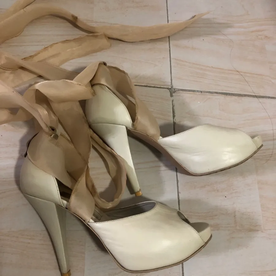 کفش مجلسی چرم