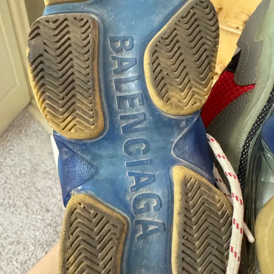 کتونی بالنسیاگا