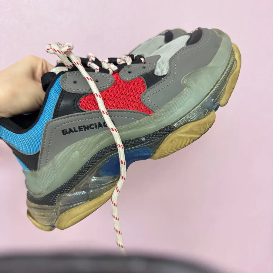 کتونی بالنسیاگا