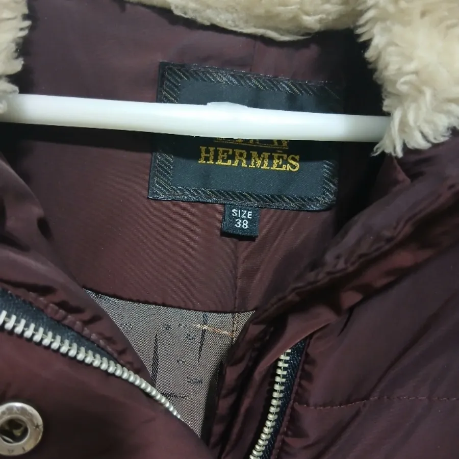 کاپشن زرشکی