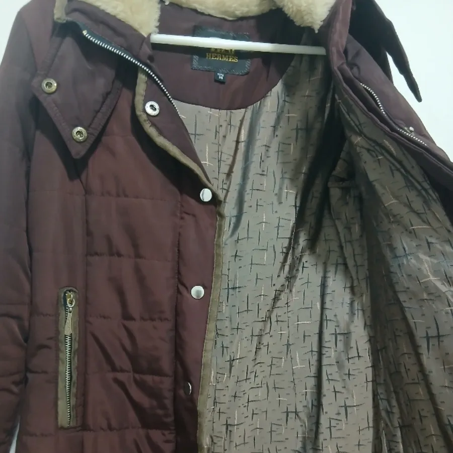 کاپشن زرشکی