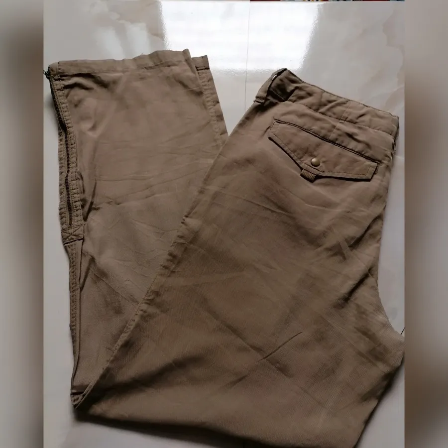 شلوار طبیعت‌گردی GAp