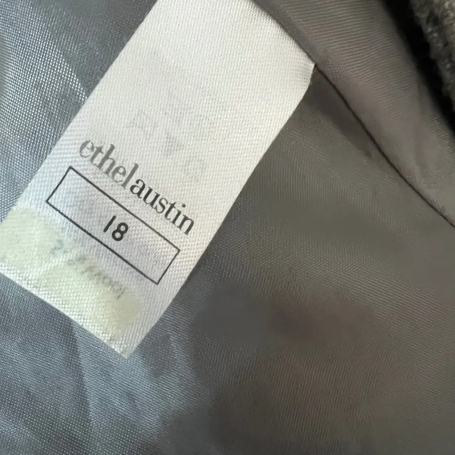 پالتو طوسی سایز 46-48