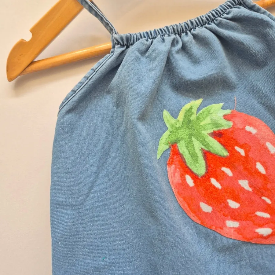 بیلر جین توت فرنگی