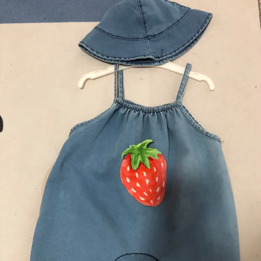 بیلر جین توت فرنگی