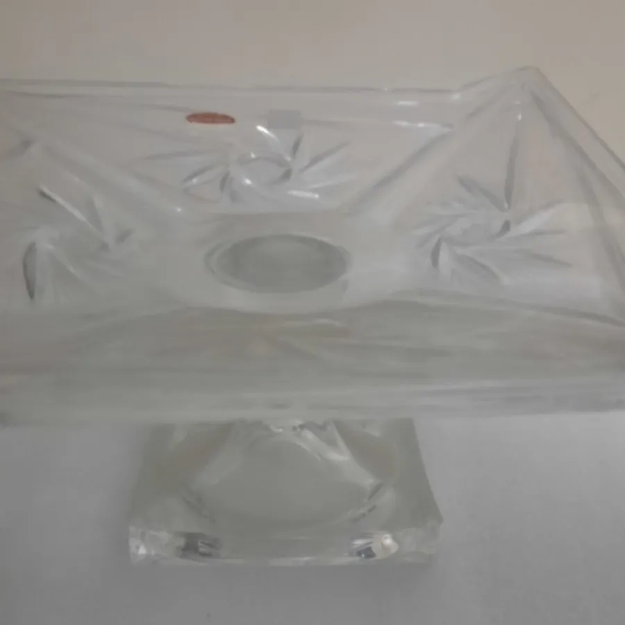 شیرینی خوری