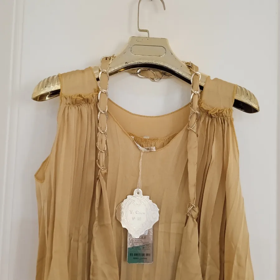 پیراهن  پلیسه