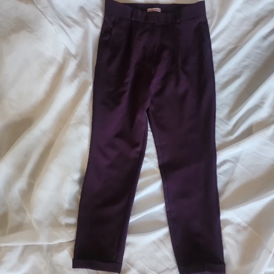 شلوار کرپ بادمجانی