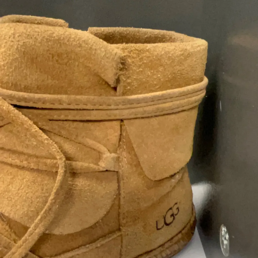 نیم بوت شیکUggسایز 37