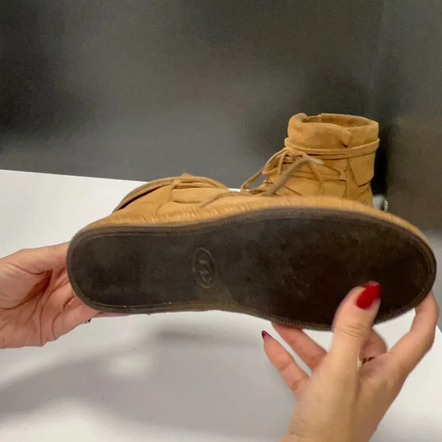 نیم بوت شیکUggسایز 37