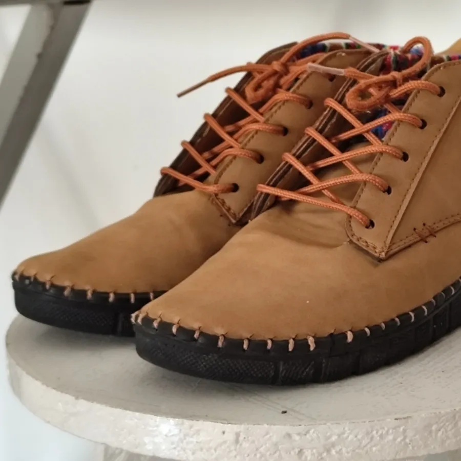 نیم بوت سایز 37