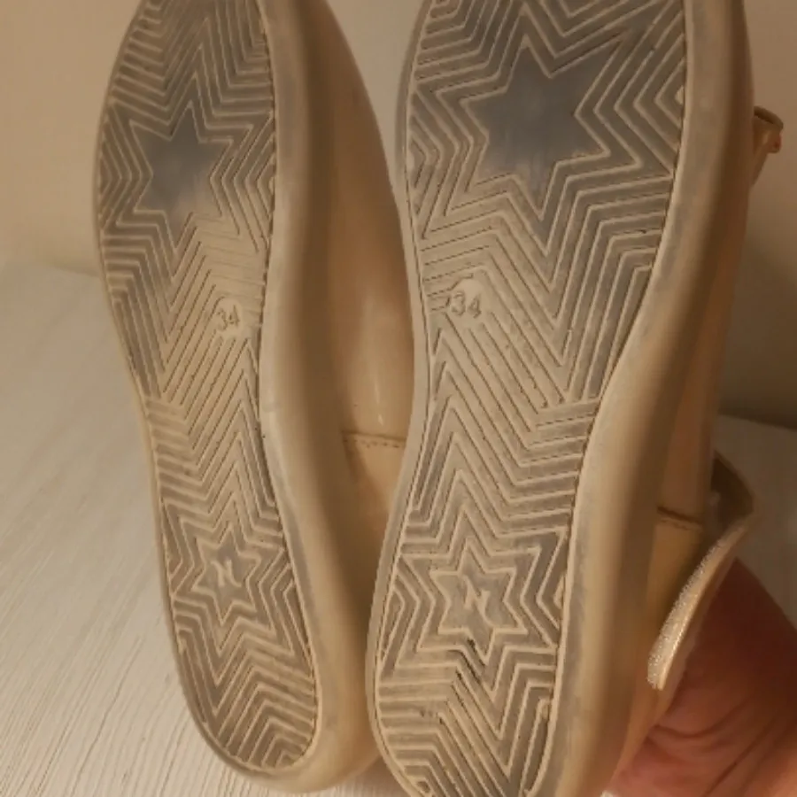 کفش  بچگانه