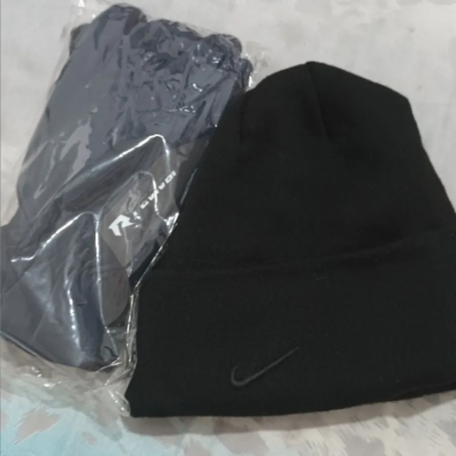 کلاه ودستکش