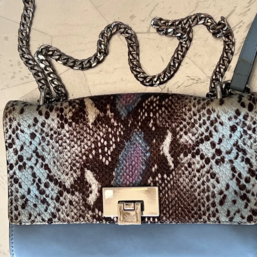 کیف کلاچ ورودوشی طرح‌ماری