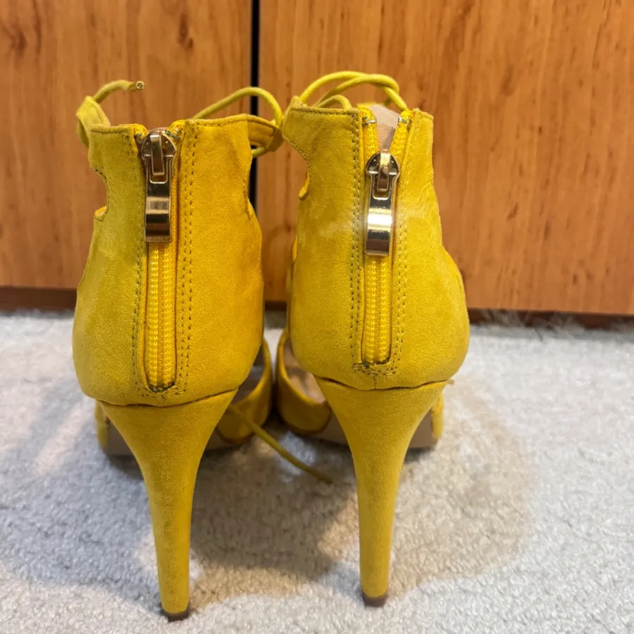 کفش پاشنه دار سوییت