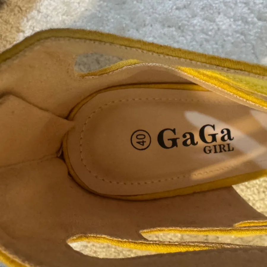 کفش پاشنه دار سوییت