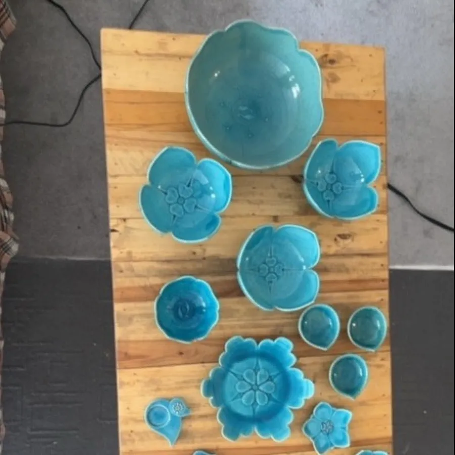 15 تکه ظروف سفالی