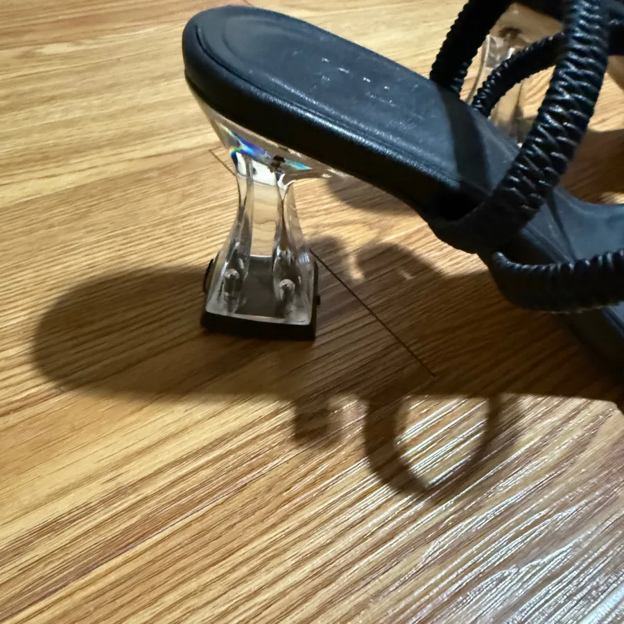 کفش مشکی در حد نو