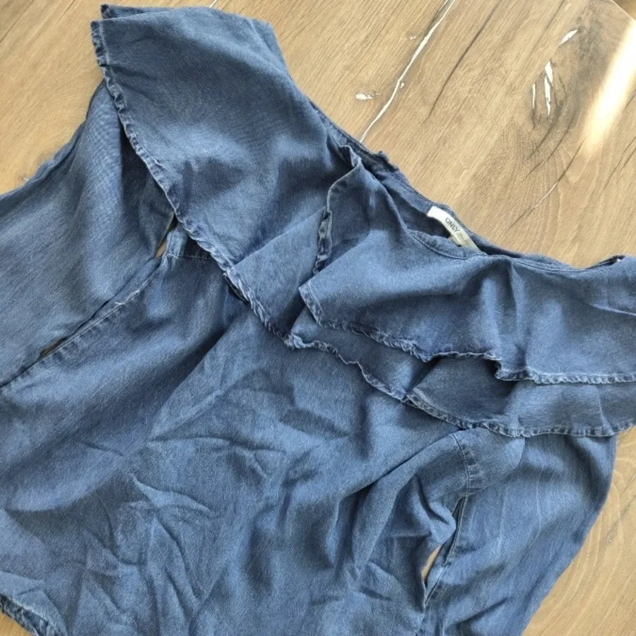 شومیز یقه قایقی