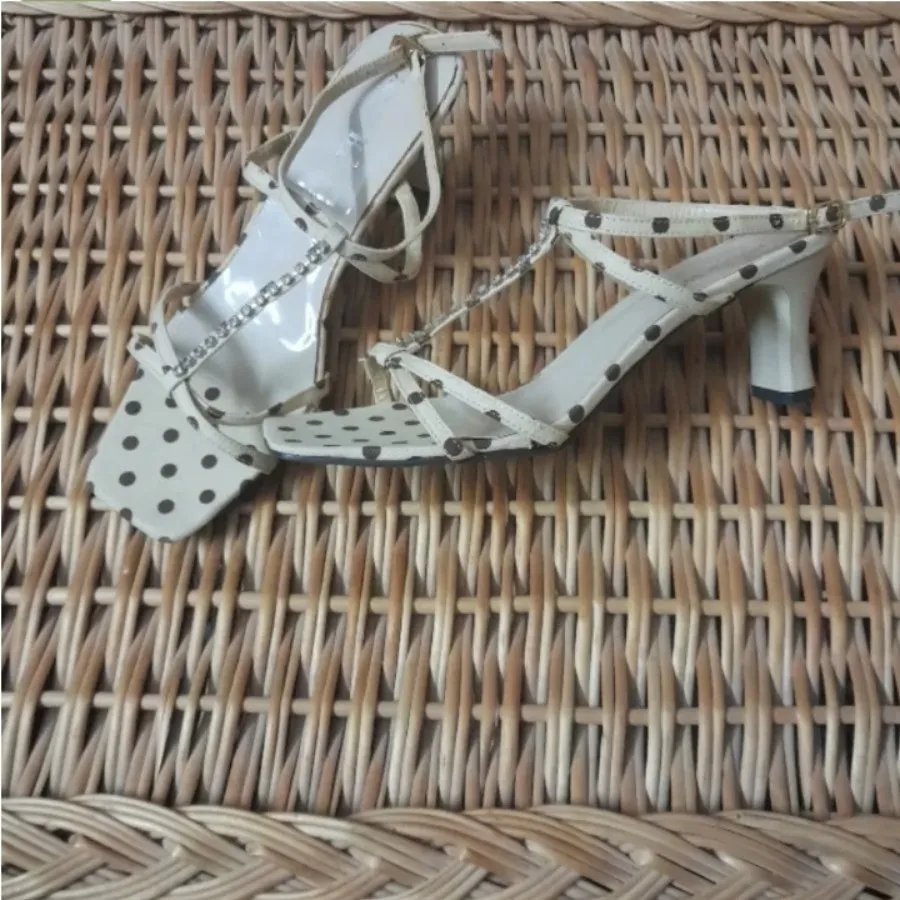 صندل پاشنه دار