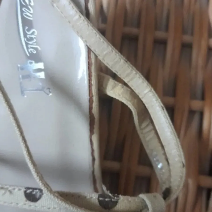 صندل پاشنه دار