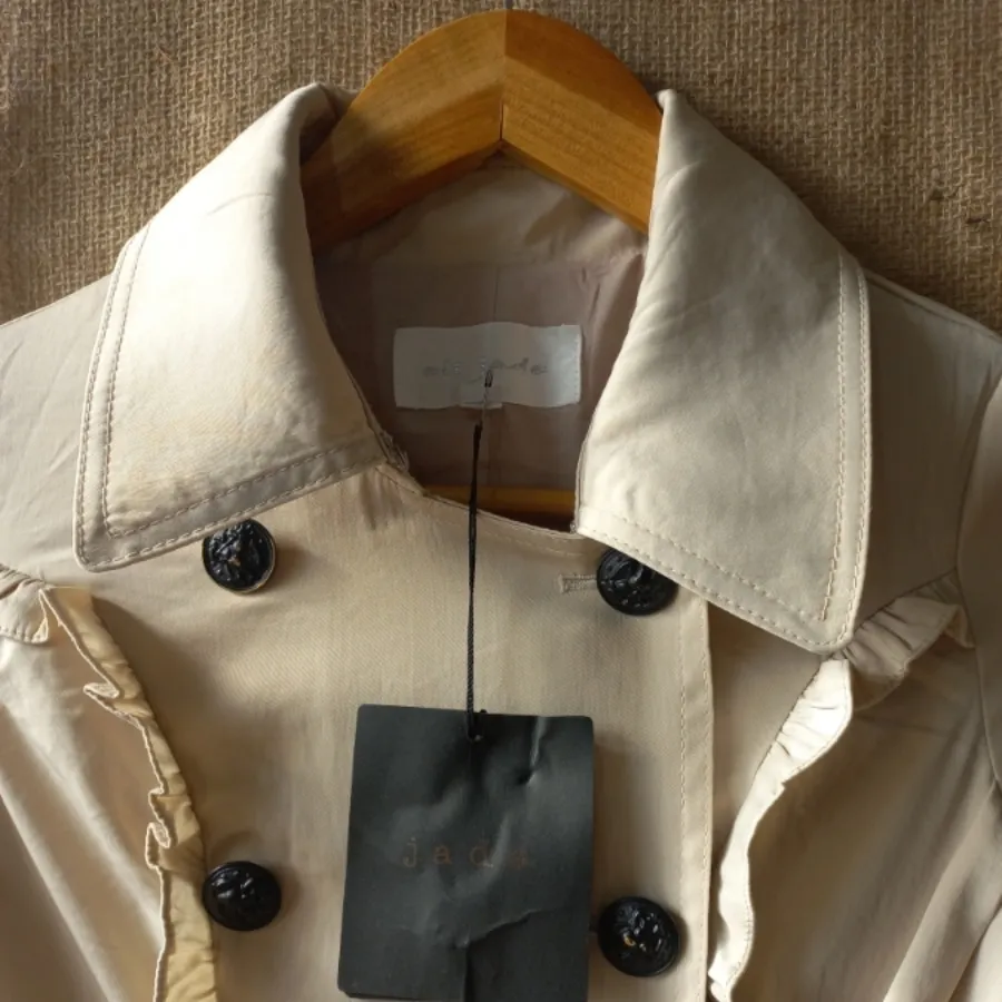 مانتو عروسکی