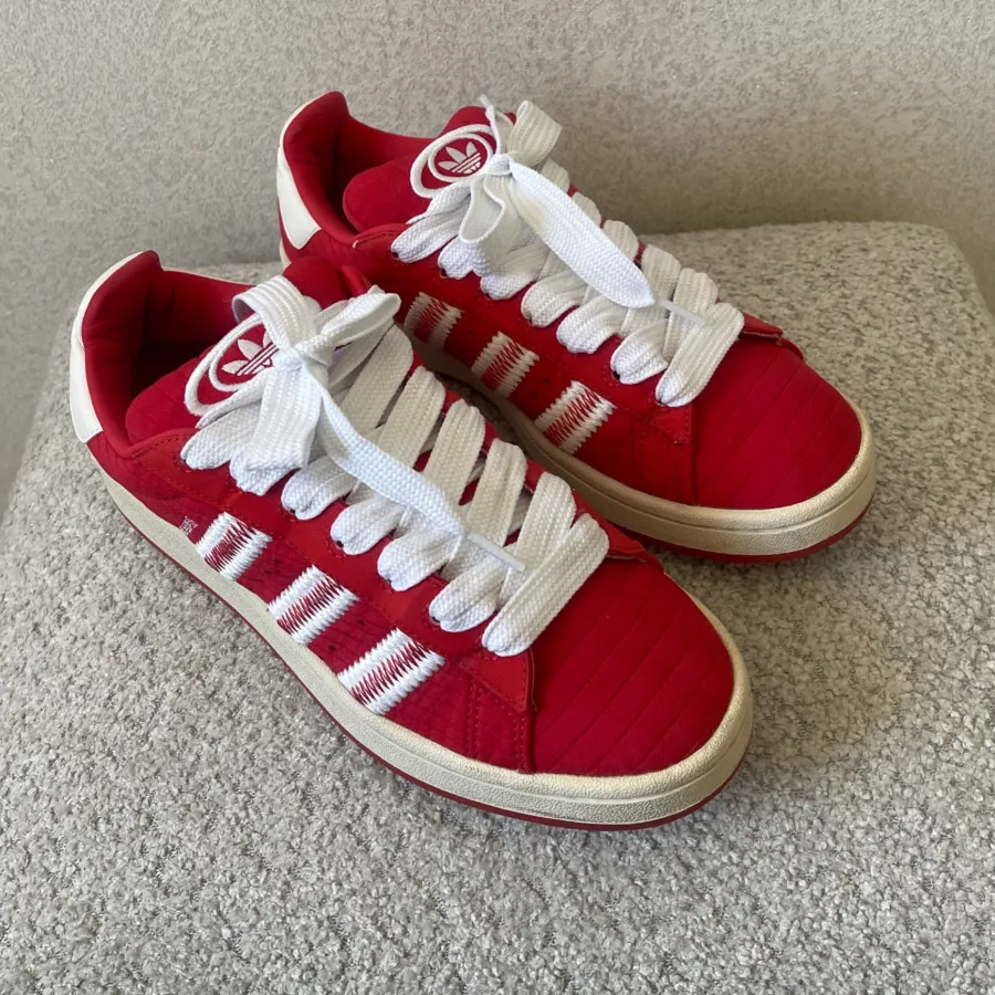 کفش اورجینال adidas