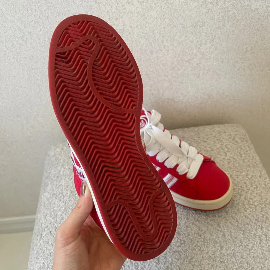 کفش اورجینال adidas