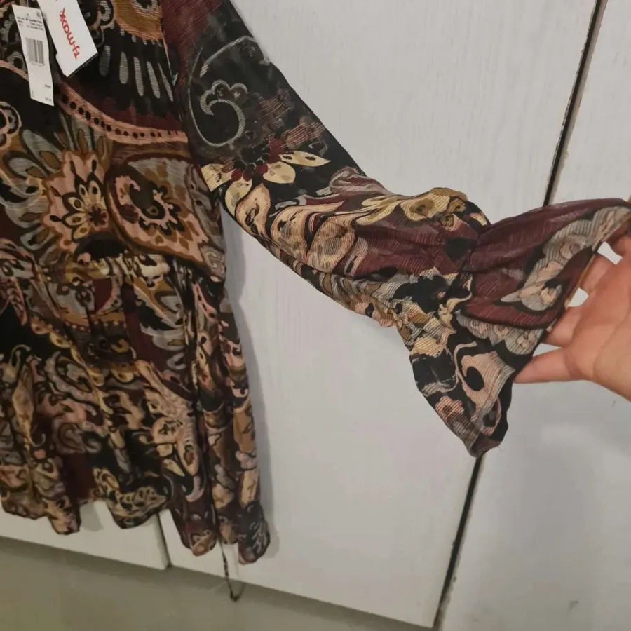 پیرهن زنانه