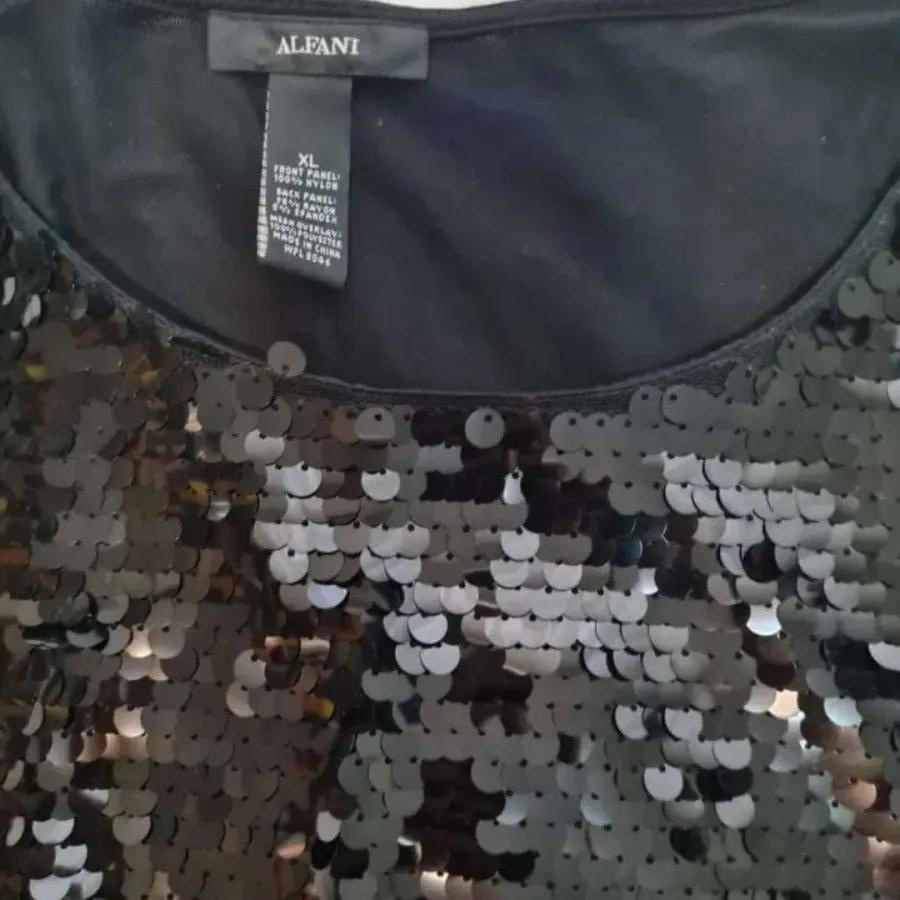 پیرهن پولکی