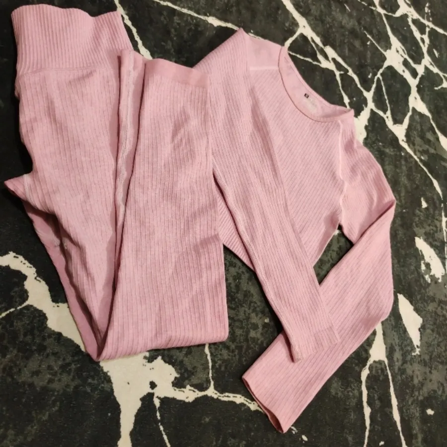 ست کراپ و شلوار ترک کشی