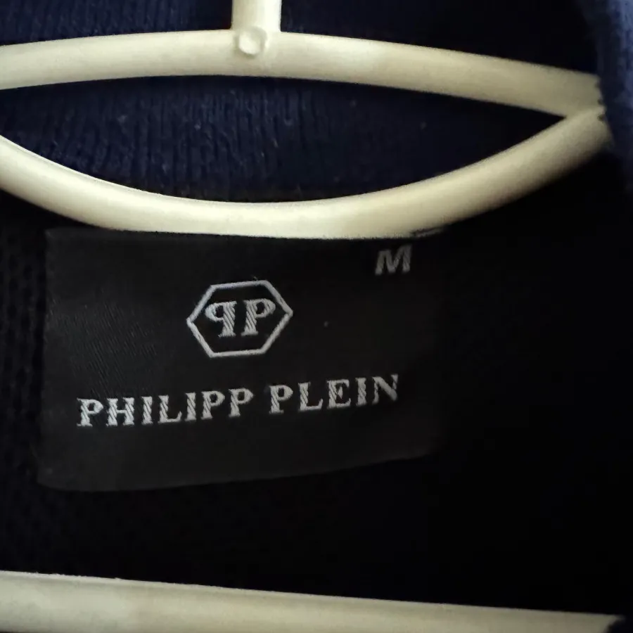 کاپشن سرمه ای